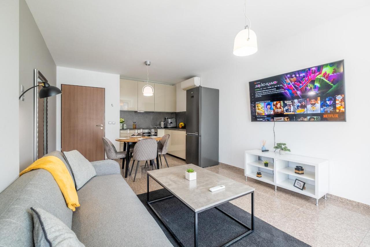 Julie'S Sunny Cozy Apartment With Balcony Sofía Exterior foto